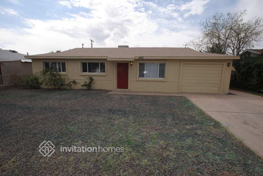 1653 W Belfast St in Mesa, AZ - Building Photo