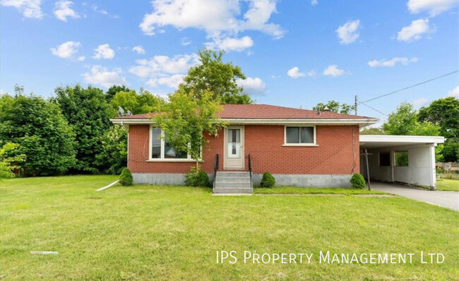 property at 21 Parkdale Dr