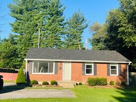 2500 Browns Ln in Louisville, KY - Building Photo