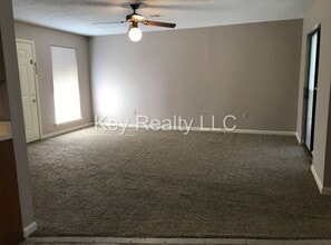 602 Gary K St in Pineville, LA - Building Photo - Building Photo