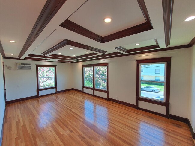 5329 Vantage Ave in Los Angeles, CA - Building Photo - Building Photo