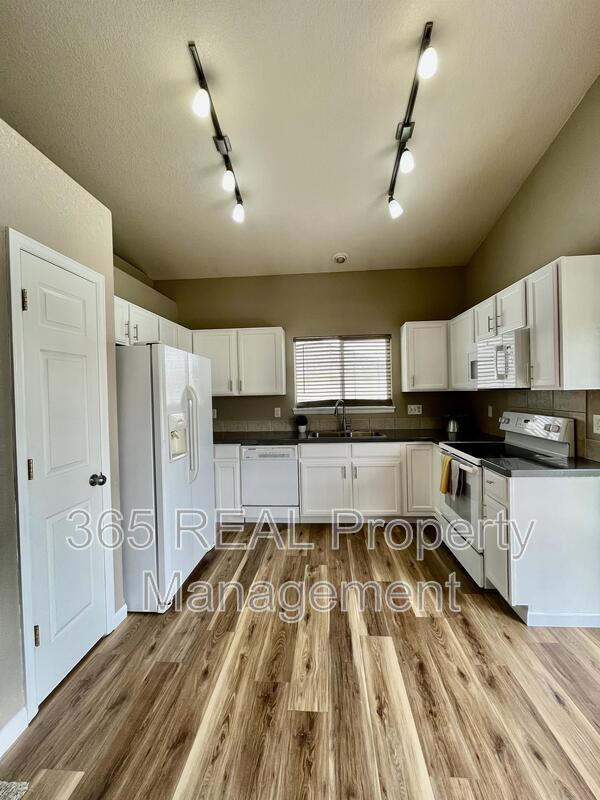 3415 Syrah St in Evans, CO - Building Photo - Building Photo
