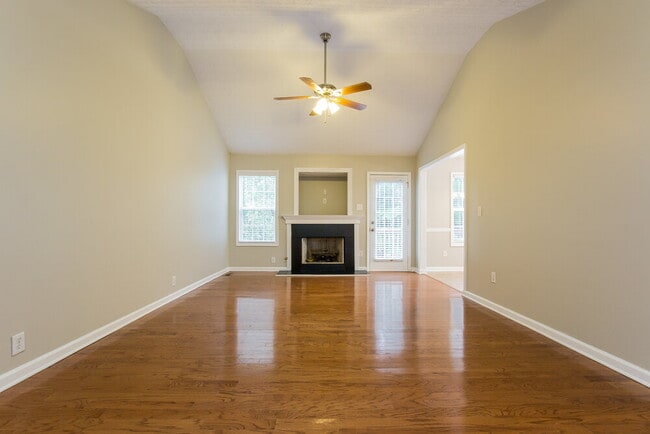 335 Shadowbrooke Cir SW in Loganville, GA - Building Photo - Building Photo