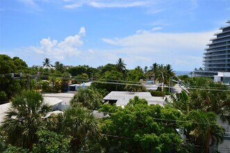 2300 NE 33rd Ave in Fort Lauderdale, FL - Building Photo - Building Photo