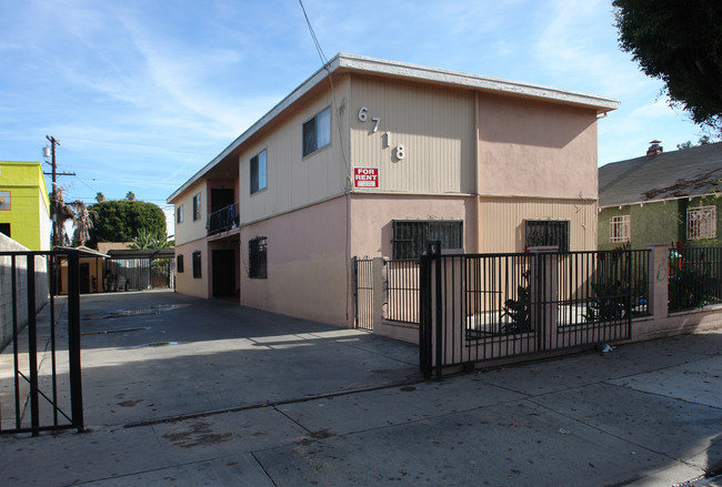 6718 Compton Ave in Los Angeles, CA - Building Photo - Building Photo