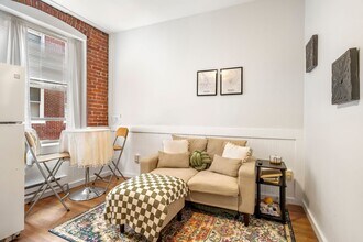 11 Unity St, Unit 3 in Boston, MA - Foto de edificio - Building Photo