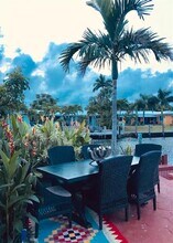 230 Lake Ct in Lauderdale-by-the-Sea, FL - Building Photo - Building Photo