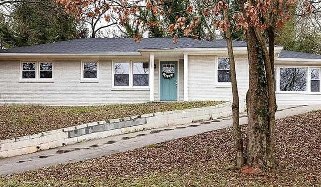 property at 1865 Winthrop Dr SE