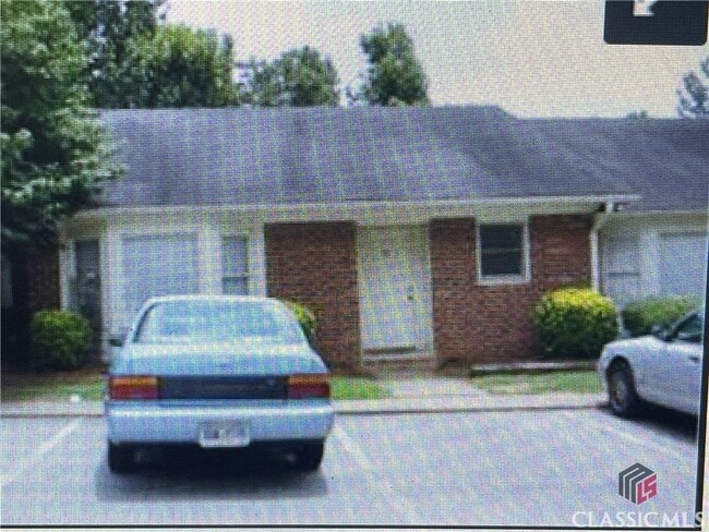 property at 595 Macon Hwy