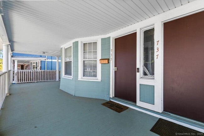 737 Laurel Ave in Bridgeport, CT - Building Photo - Building Photo