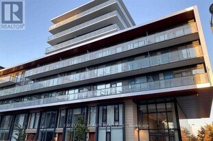 180 Mill St in Toronto, ON - Building Photo