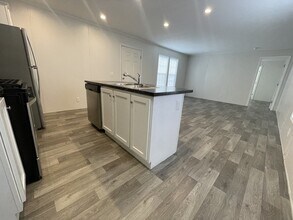 38171 Ducharme Dr in Clinton Township, MI - Building Photo - Building Photo