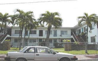 555 SW 16th Ave Apartments