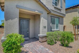 10699 Sariah Skye Ave in Las Vegas, NV - Building Photo - Building Photo