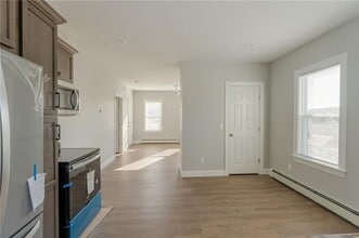 59 Fairlawn Ave in Woonsocket, RI - Building Photo - Building Photo