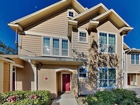 1101 Vintage Village Ln, Unit Apt 1-102 in Ocoee, FL - Building Photo