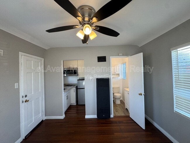 10822 Ventura Blvd in Los Angeles, CA - Building Photo - Building Photo