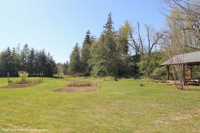 408 La Villa Dr in Lynden, WA - Building Photo - Building Photo