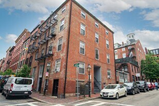 90 Myrtle St, Unit 90-04 in Boston, MA - Building Photo