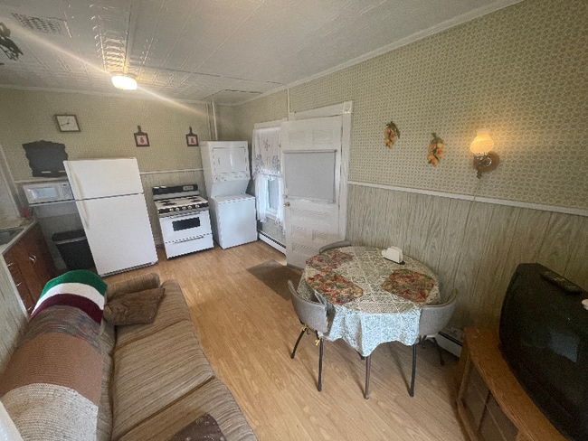 68 Poplar St, Unit 68 Poplar St in Millinocket, ME - Building Photo - Building Photo