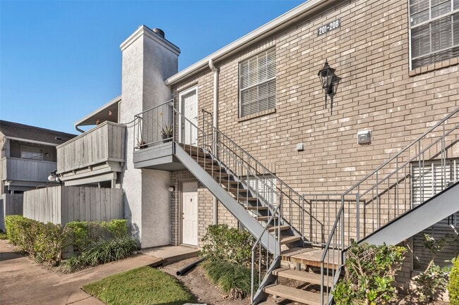 property at 8787 Brae Acres Rd