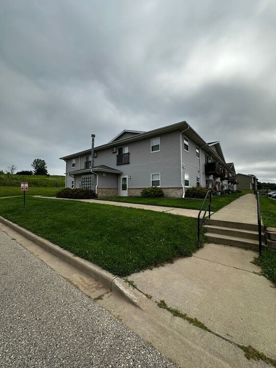 155 Rye Bluff Rd in Black River Falls, WI - Building Photo