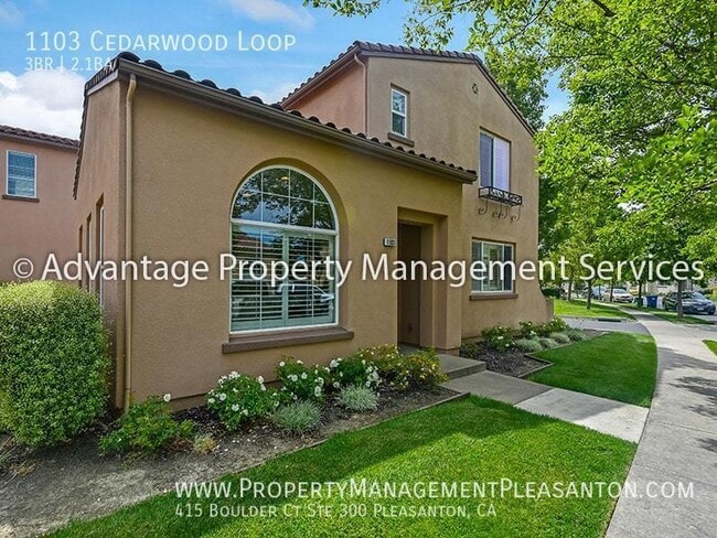 1103 Cedarwood Loop