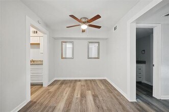 12888 Montfort Dr in Dallas, TX - Building Photo - Building Photo