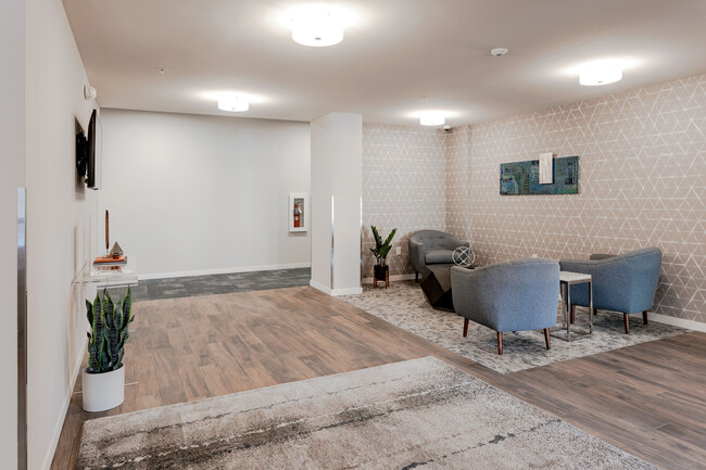 Alo Apartments in Buffalo, MN - Building Photo - Interior Photo