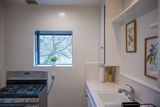5732 W 85th Pl in Los Angeles, CA - Building Photo - Building Photo
