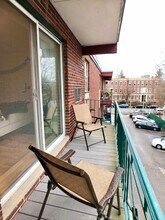 804 Centre St, Unit 206 in Boston, MA - Building Photo - Building Photo