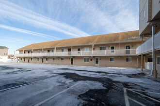 Islander Condominiums in Brigantine, NJ - Building Photo - Building Photo