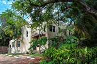 2630 Natoma St in Coconut Grove, FL - Building Photo - Building Photo