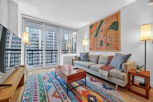 68 W 37th St in New York, NY - Building Photo