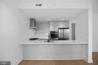 635 N 7th St in Philadelphia, PA - Building Photo - Building Photo