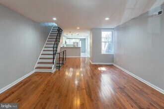 34 N Paxon St in Philadelphia, PA - Foto de edificio - Building Photo