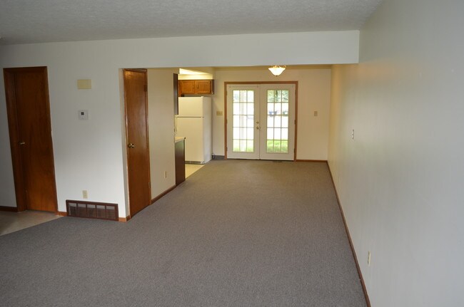 6300 Ervin Rd in Athens, OH - Building Photo - Building Photo