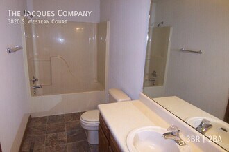 3820 S Western Ct in Springfield, MO - Building Photo - Building Photo