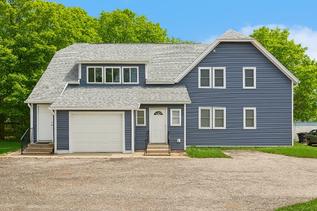 2508 Lakeshore Dr