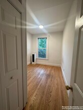 38 Newton St, Unit 2 in Boston, MA - Foto de edificio - Building Photo