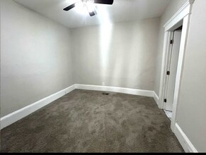 1221 Epworth St SW in Atlanta, GA - Foto de edificio - Building Photo
