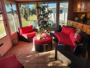 24921 Pine Hill in Leesburg, FL - Foto de edificio - Building Photo