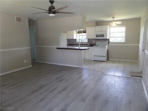 3960 Northside Cir in North Fort Myers, FL - Building Photo - Building Photo