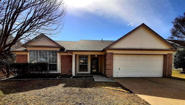 8202 Weatherly Dr