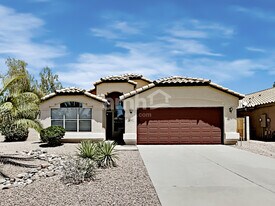 10262 W Patrick Ln in Peoria, AZ - Building Photo