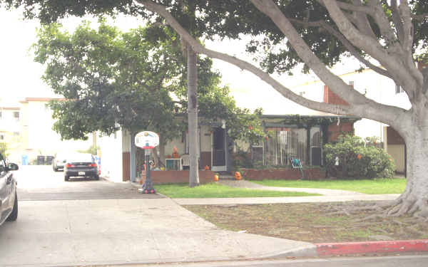 Fourplex + Sfr in Santa Monica, CA - Building Photo - Building Photo