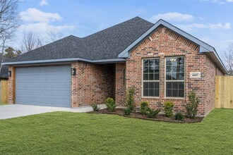 605 S Oran Ave in Cleburne, TX - Building Photo - Building Photo