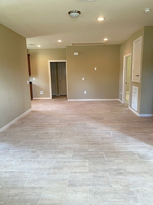 1780 Elgie St in Beaumont, TX - Building Photo - Building Photo