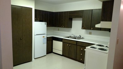 Parkview Plaza Apartments in Rapid City, SD - Building Photo - Building Photo