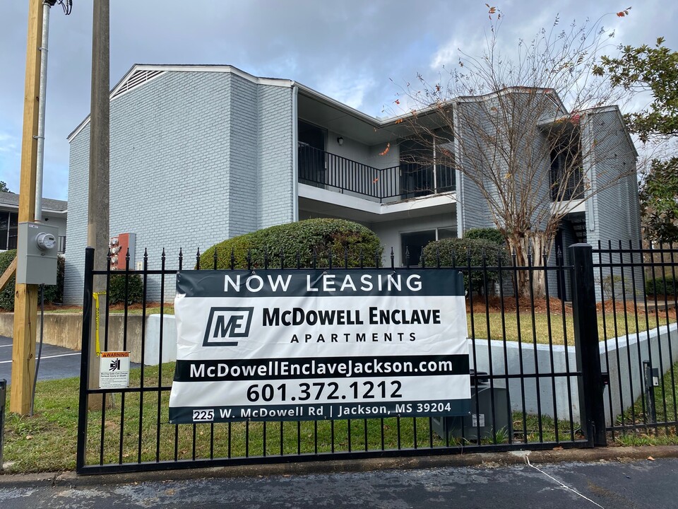 McDowell Enclave Apartments in Jackson, MS - Foto de edificio